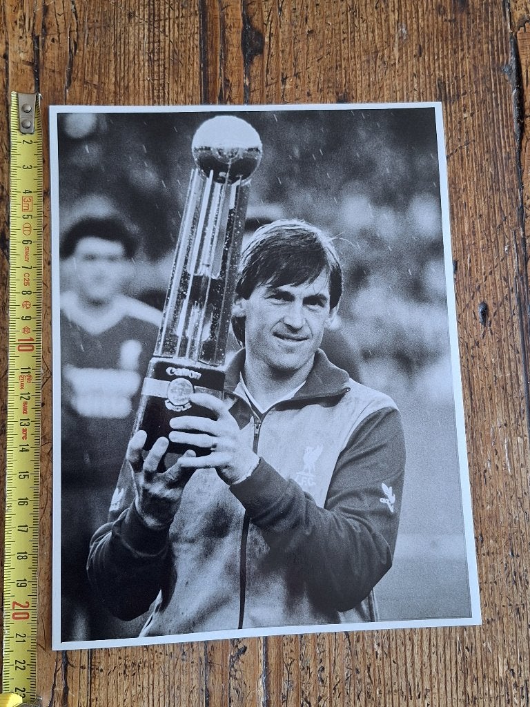 press photo KENNY DALGLISH = Liverpool = 1986 League Cup, Ophalen of Verzenden, 1980 tot heden, Zo goed als nieuw, Overige onderwerpen