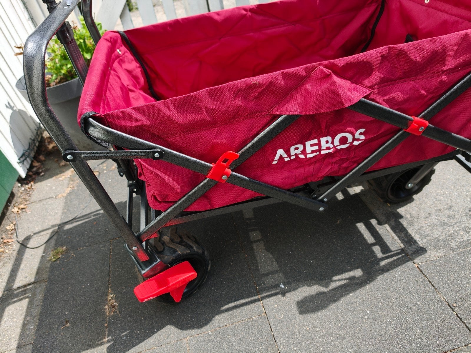 Opvouwbare bolderkar AREBOS met telescopische duw trek stang, Ophalen, Opvouwbaar, Zo goed als nieuw
