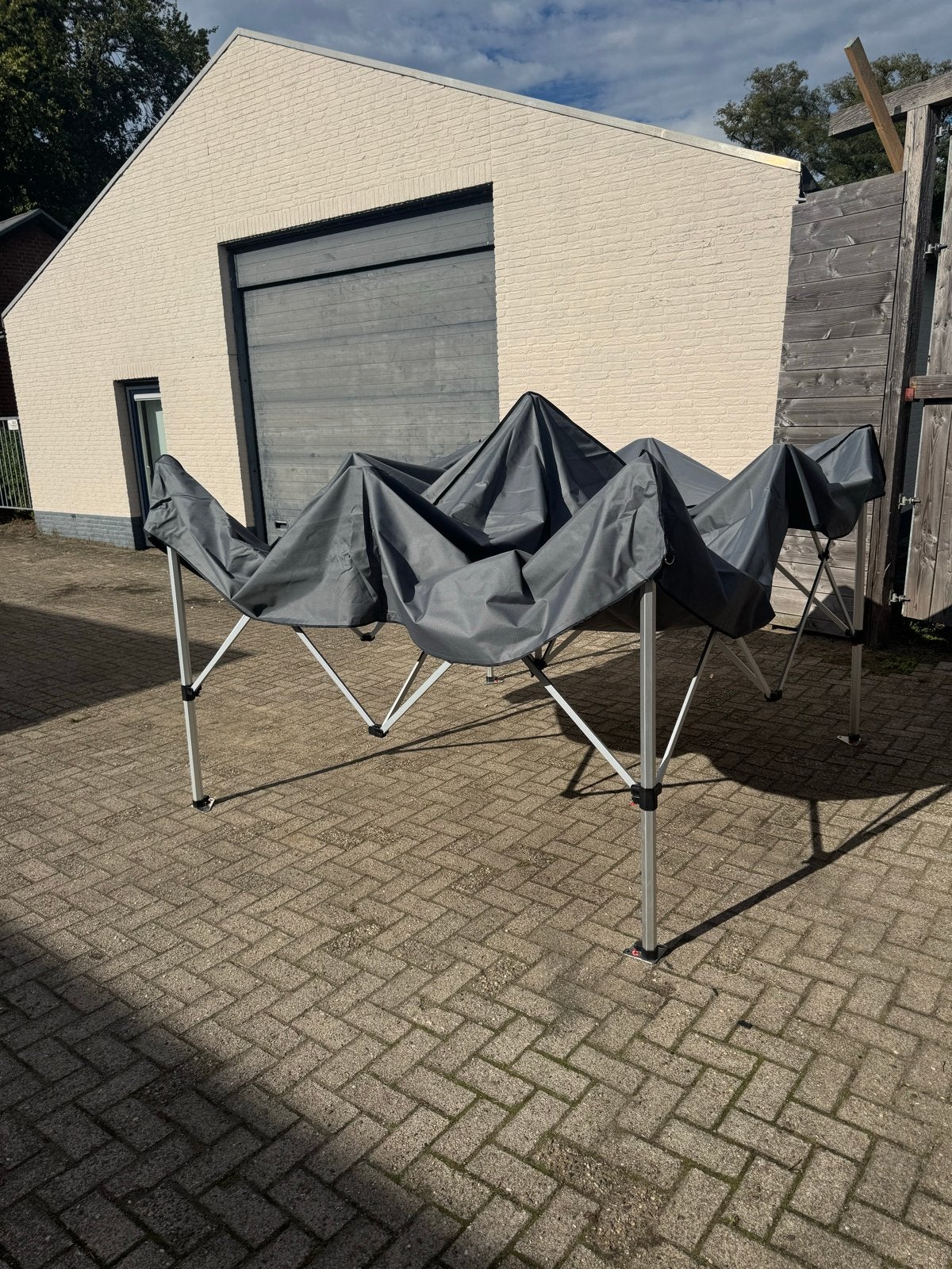 Foto 17 van Partytent 3x3m Grijs – 40mm Hex Frame + Zijwanden