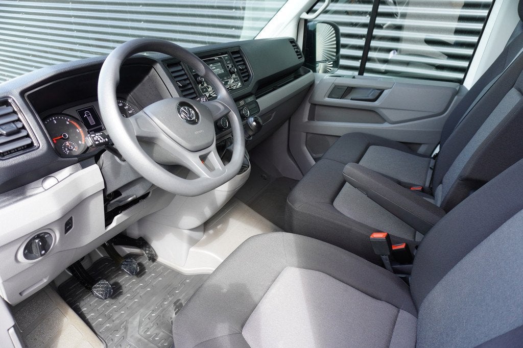 Volkswagen Crafter 35 140pk L3H2/L2H1 Cruise control Airco T, Voorwielaandrijving, Gebruikt, 4 cilinders, Volkswagen