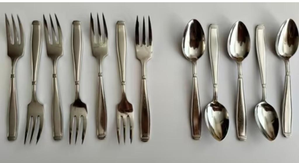 Gebaksvorkjes en Theelepels Gero Zilmeta 562, Huis en Inrichting, Keuken | Bestek, Verzenden, Zo goed als nieuw, Rvs of Chroom