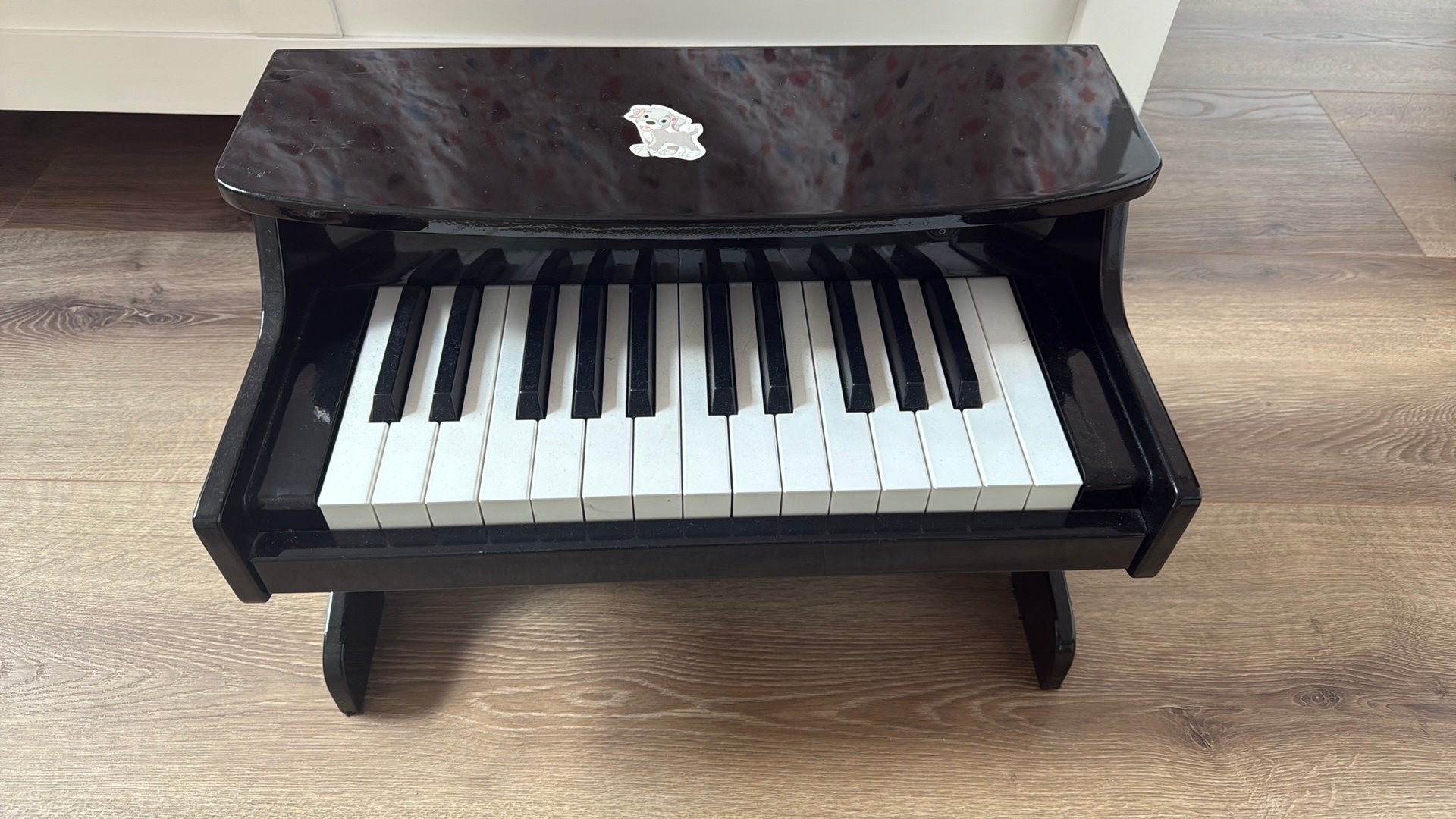 New Classic Toys, Ophalen of Verzenden, Zo goed als nieuw, Zwart