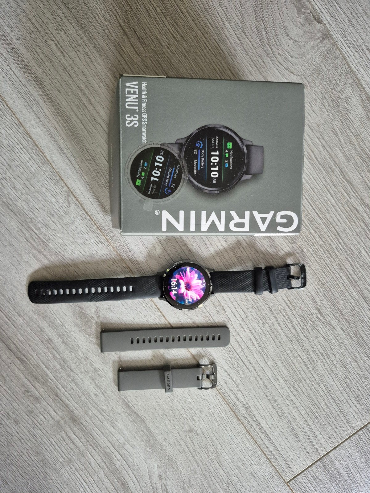 Garmin Venu 3S GPS Smartwatch - Zo goed als nieuw, Sieraden, Tassen en Uiterlijk, Zwart, Garmin, Zo goed als nieuw, Waterdicht