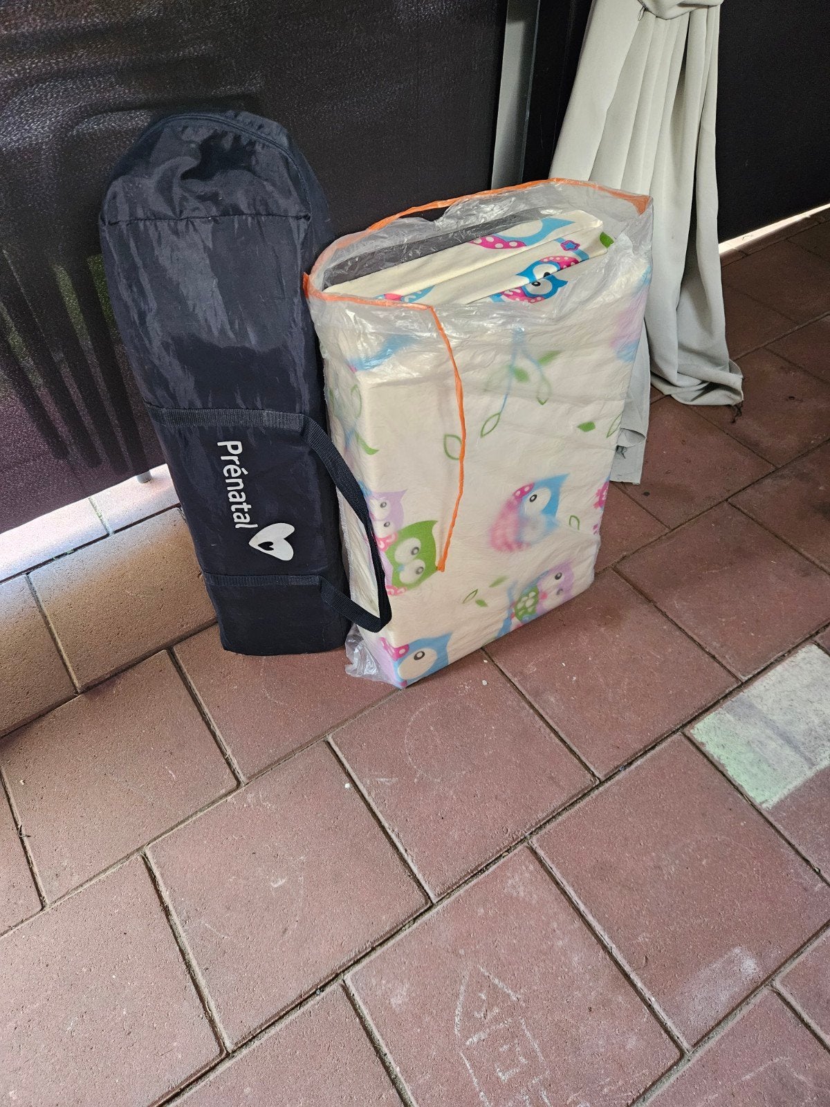 Campingbedje, Ophalen, Zo goed als nieuw, Vierkant