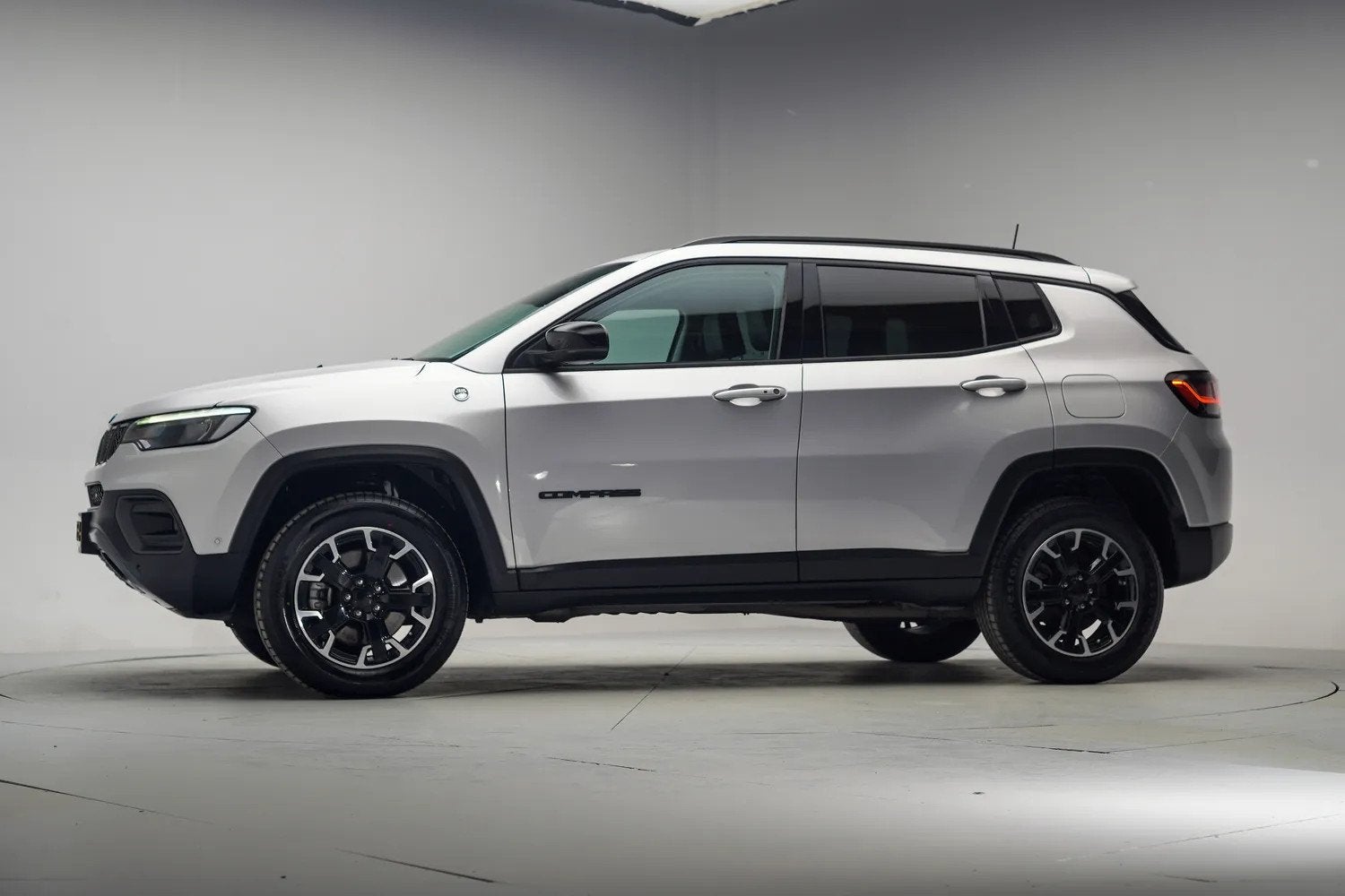 Jeep Compass 240 xe Plug-in Trailhawk [ SoH 92,4% | LED Navi, Auto's, Automaat, 4 cilinders, Bedrijf, Vierwielaandrijving