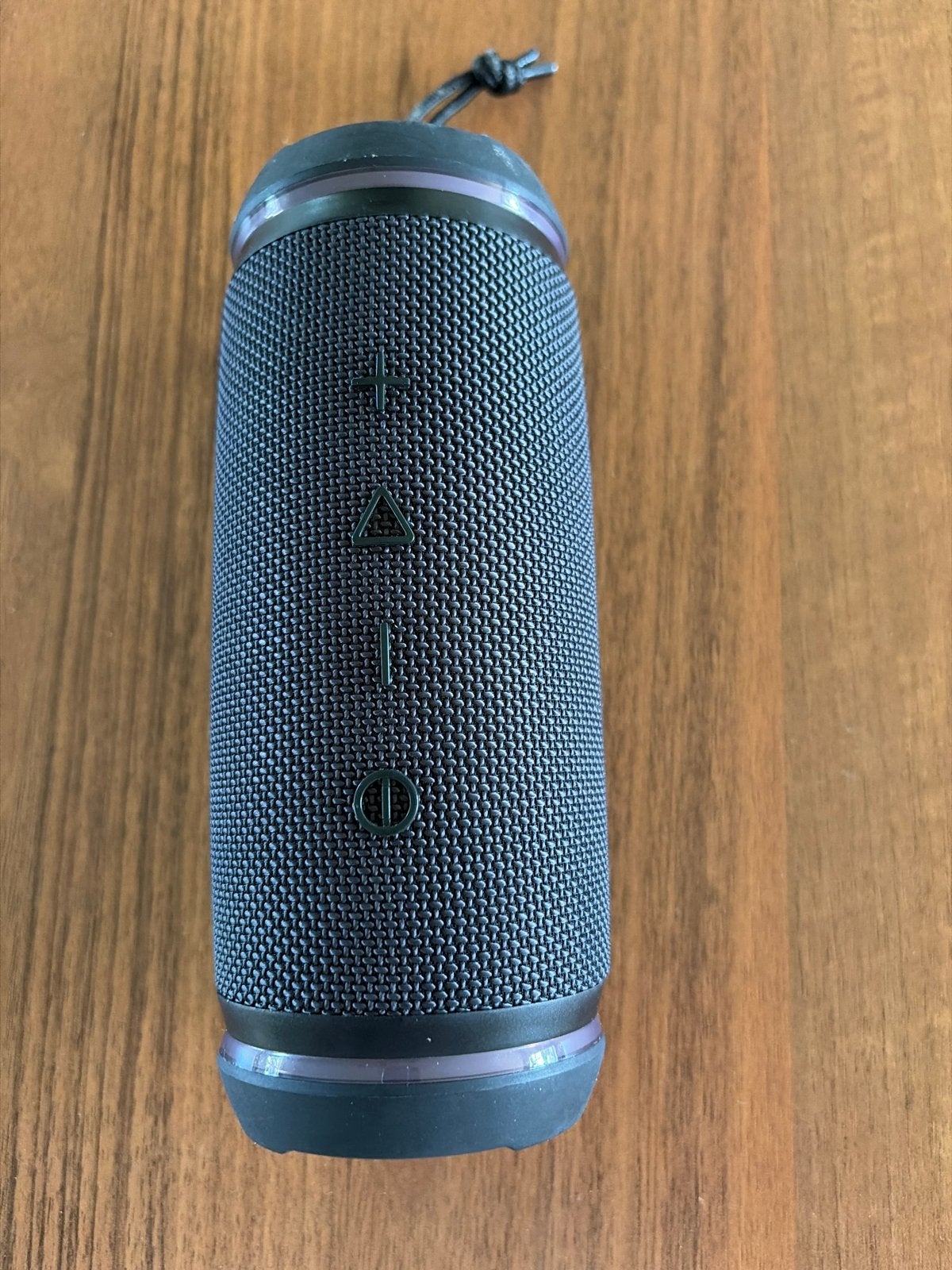 Swiss One Draagbare Bluetooth Speaker - Zo goed als nieuw, Overige merken, Ophalen of Verzenden, Zo goed als nieuw, Draagbare speaker