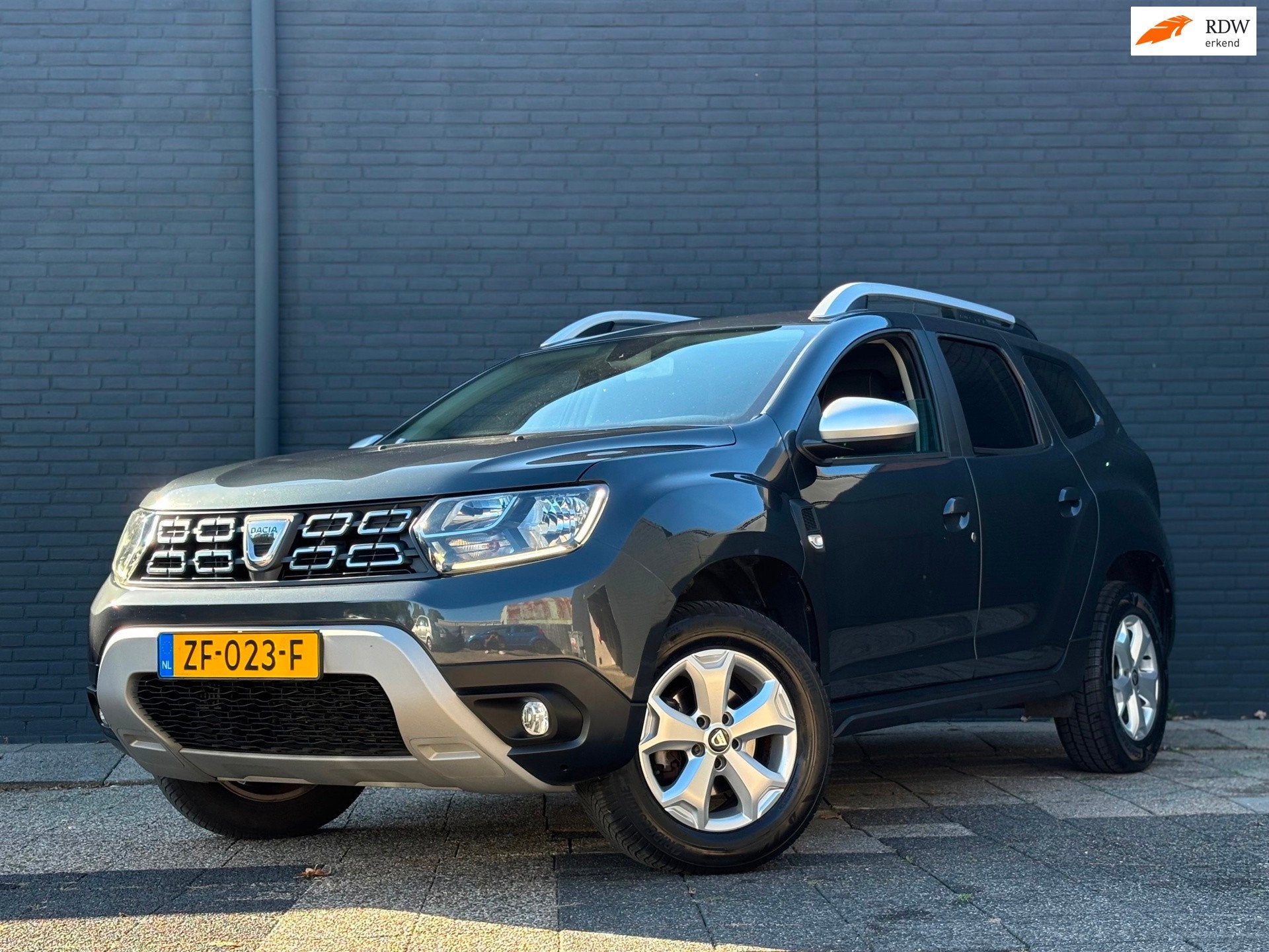 Dacia Duster 1.2 TCe Comfort | 1e Eigenaar | Camera | Trekha, Auto's, Voorwielaandrijving, 125 pk, Gebruikt, Euro 6