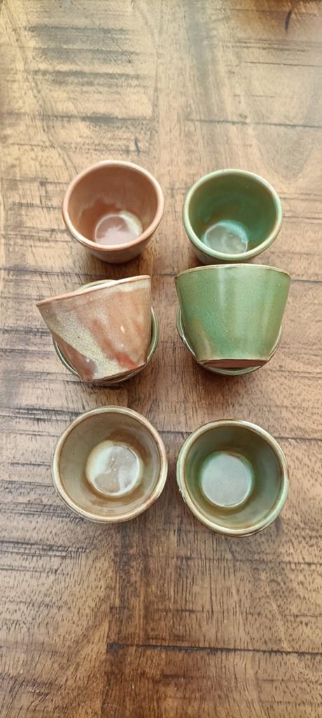 Set van 8 aardewerk eier dopjes, Overige typen, Ophalen of Verzenden, Zo goed als nieuw, Overige stijlen