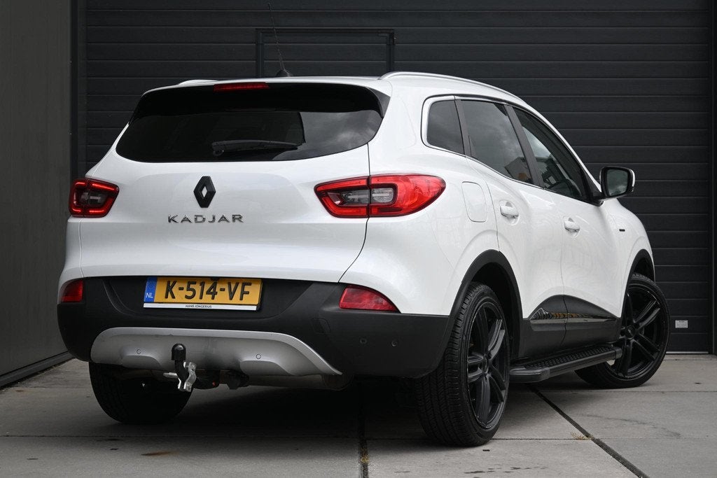 Renault Kadjar TCe 130 Limited | TREKHAAK | CAMERA | NAVI |, Voorwielaandrijving, Kadjar, Gebruikt, 4 cilinders
