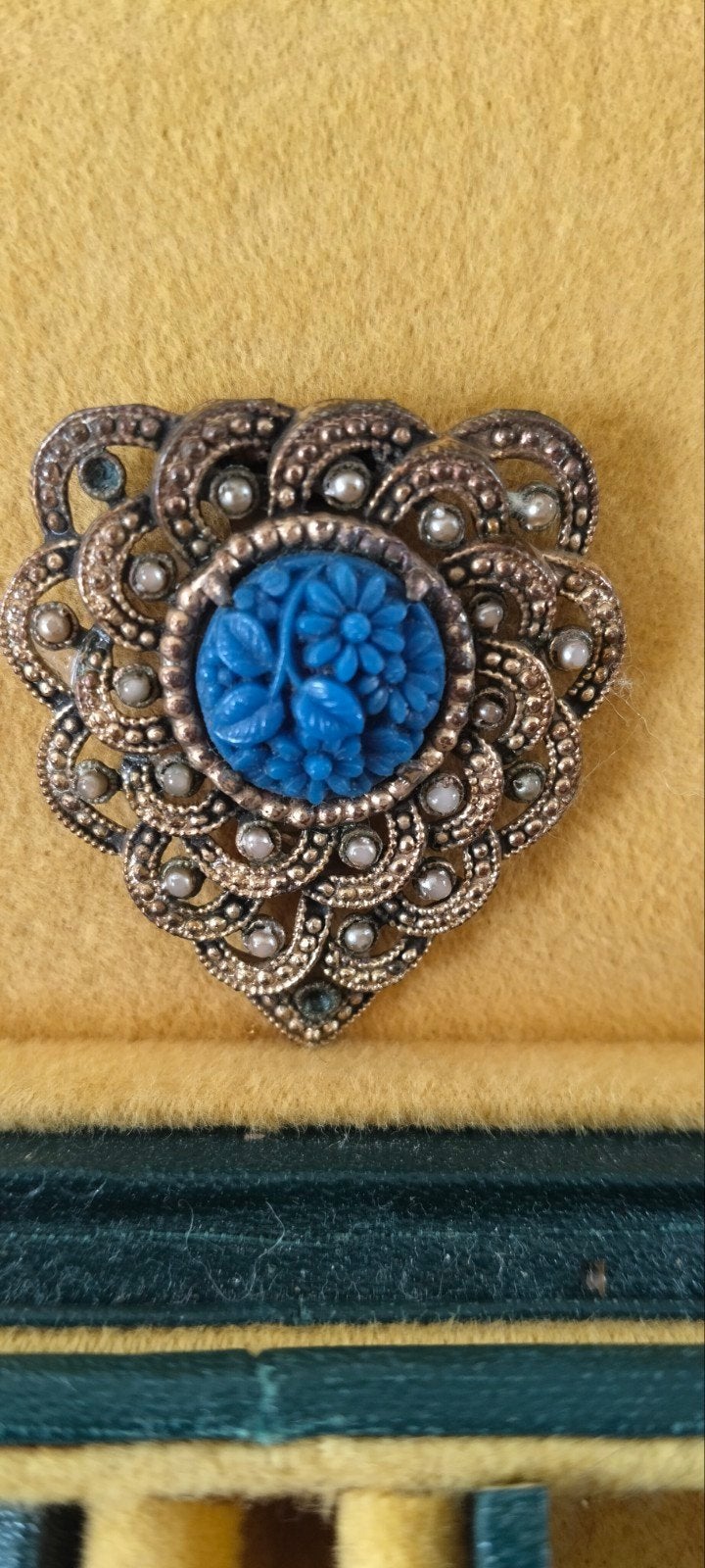 Zeer oude Broches., Ophalen of Verzenden