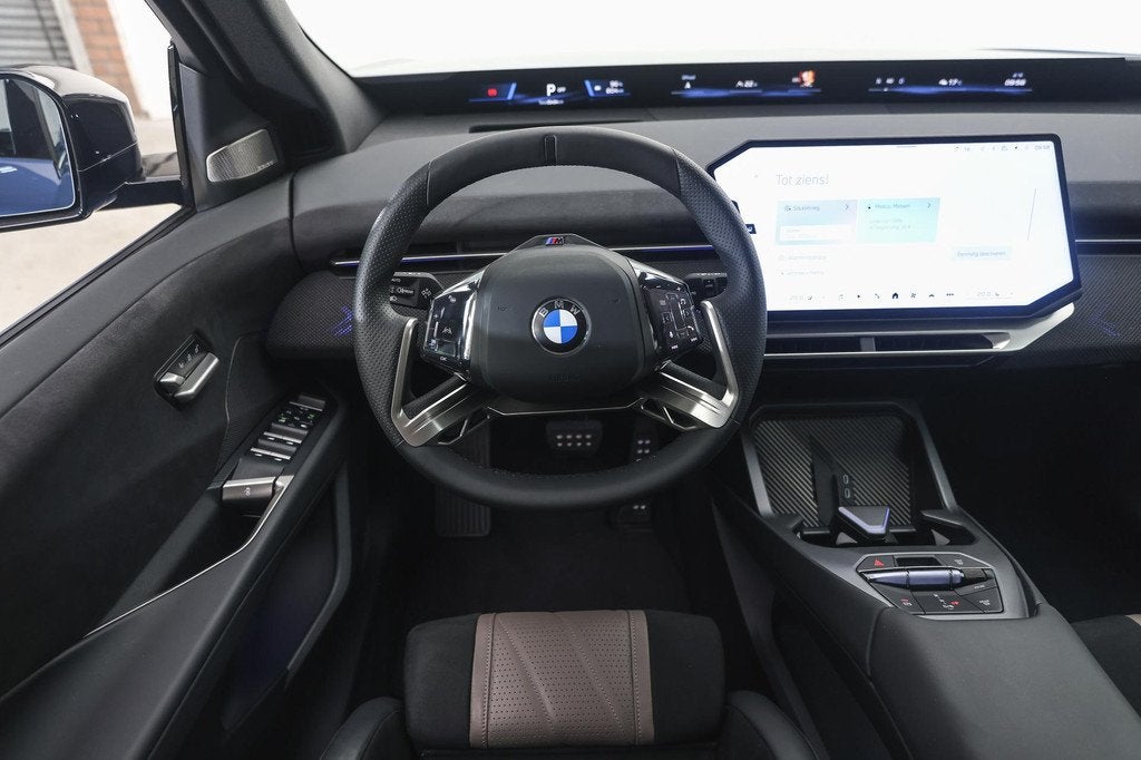 BMW iX3 50 xDrive M Sport / Panoramadak / M Sportstoelen / I, Auto's, BMW, Gebruikt, Zwart, Met garantie (alle), Blauw