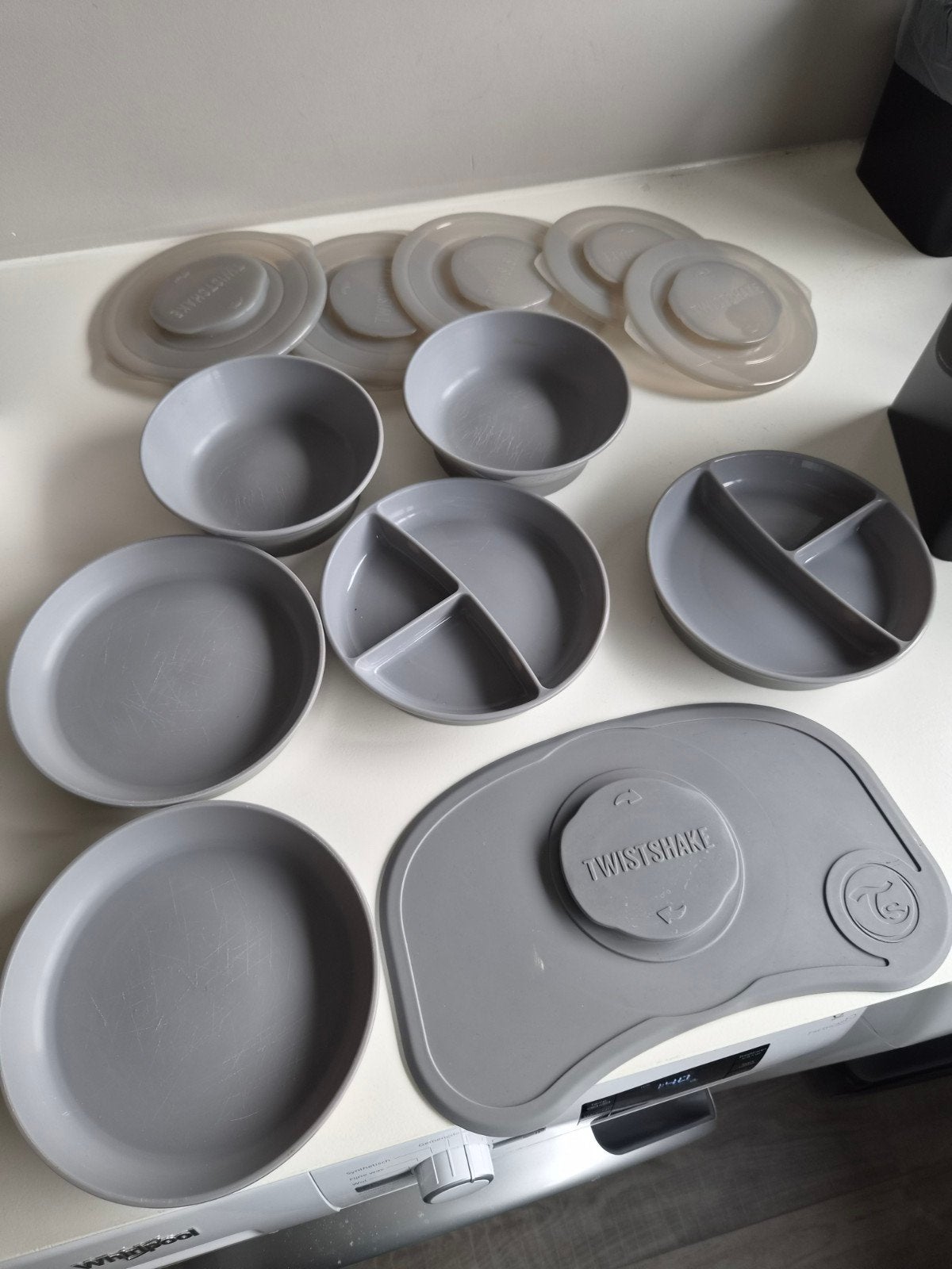 Twistshake baby eet set en clickmat, Hobby en Vrije tijd, Ophalen of Verzenden, Taarten of Cupcakes, Versiering