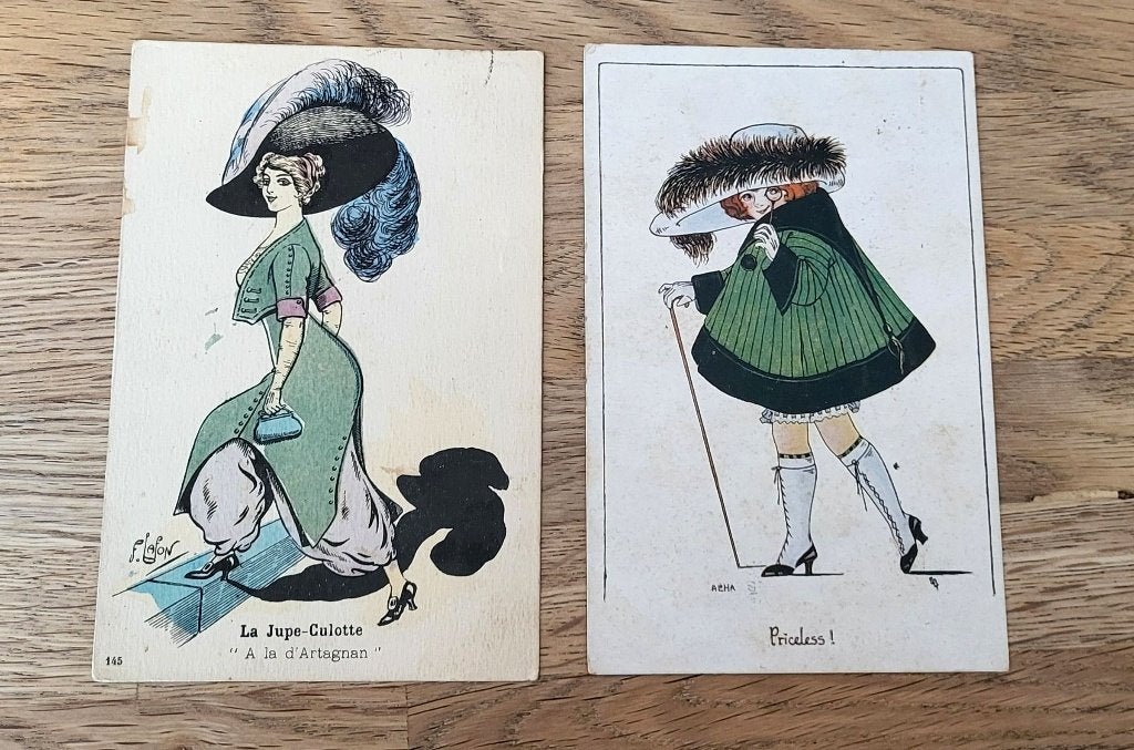 2x jonge dames in mooie kleding, Ophalen of Verzenden, Voor 1920, Gelopen, Klederdracht