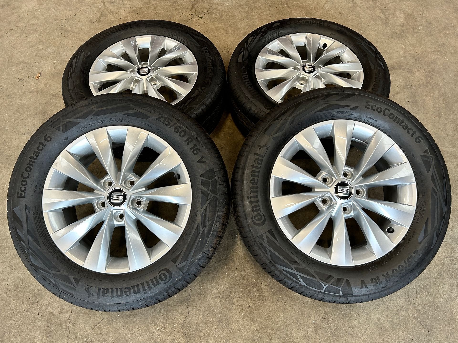 16 inch originele velgen + zomerbanden Karoq | Ateca | T-roc