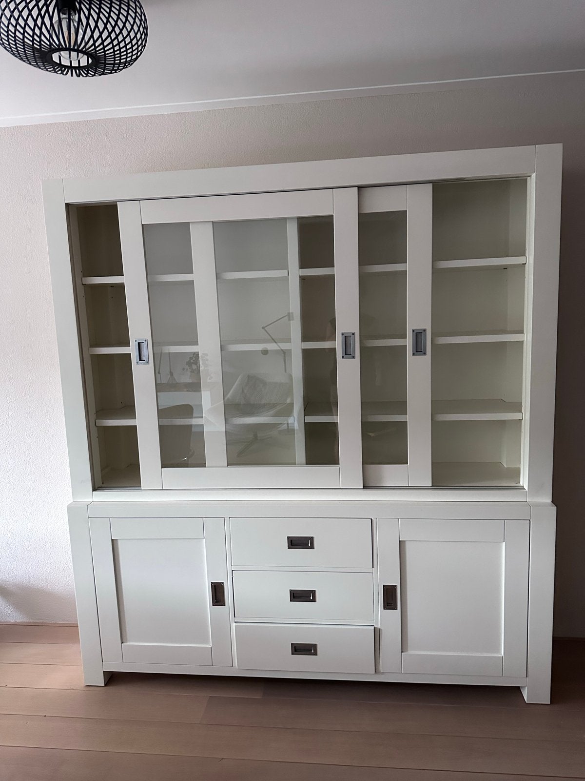 Witte buffetkast met glazen schuifdeuren en lades, Ophalen, Gebruikt, 150 tot 200 cm, Met lade(s)