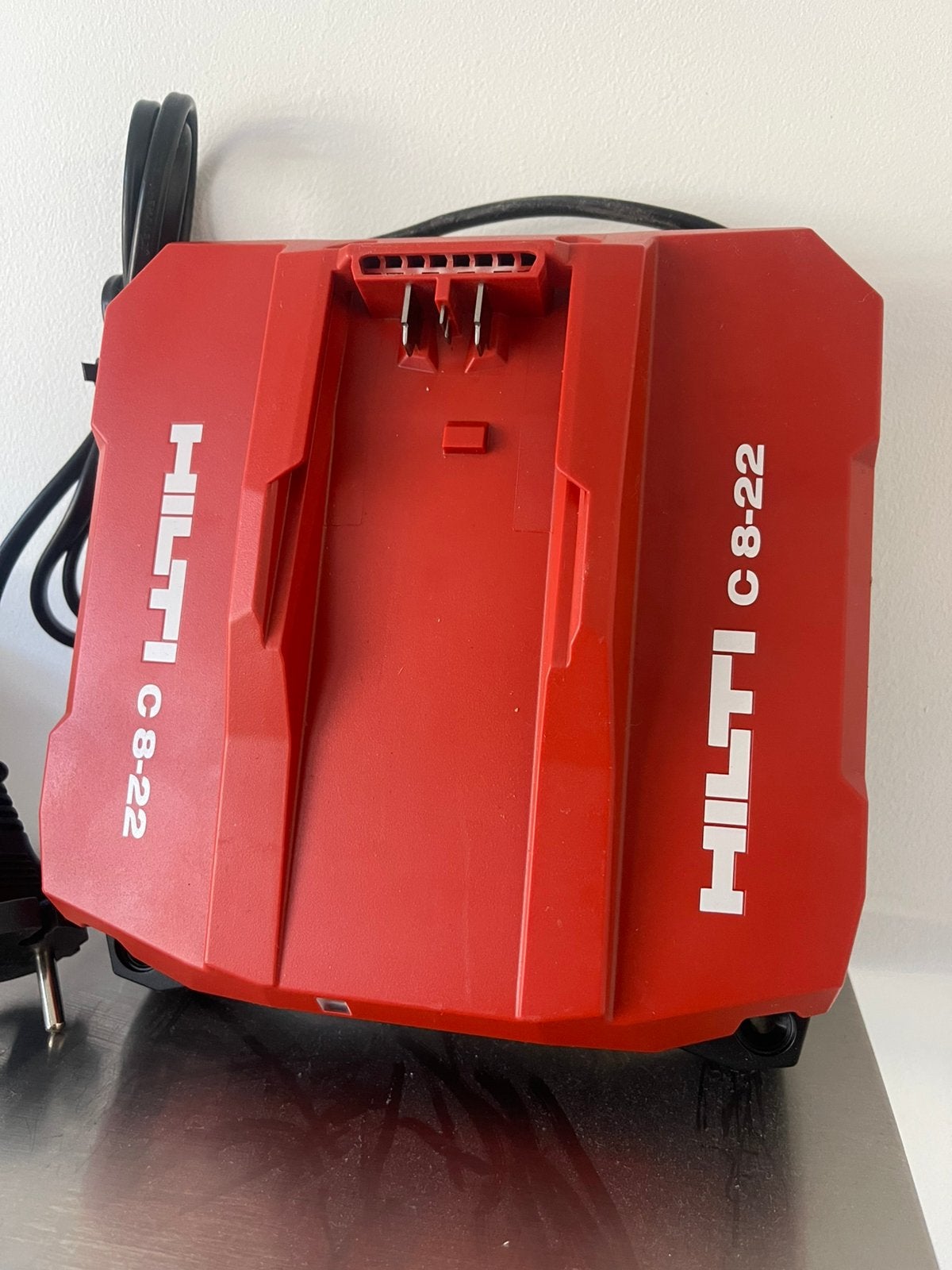Hilti nuron snellader, Ophalen of Verzenden, Zo goed als nieuw