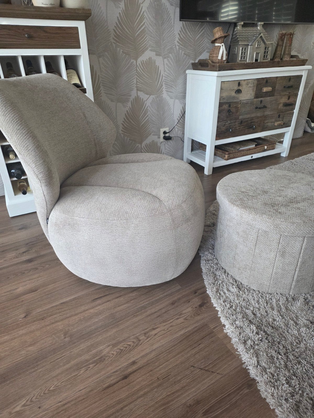 De Bommel fauteuil met bijpassende poef - Zo goed als nieuw, Ophalen, Modern, Comfortabel, 75 tot 100 cm, Zo goed als nieuw