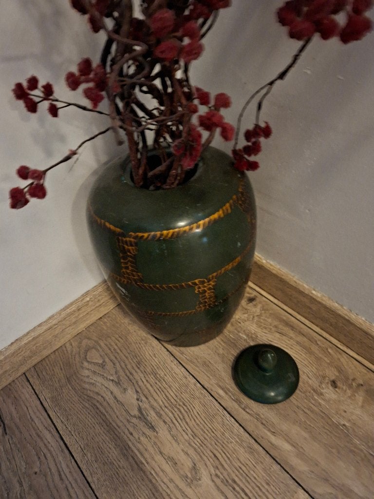 2 vazen metaal groen, Antiek en Kunst, Ophalen