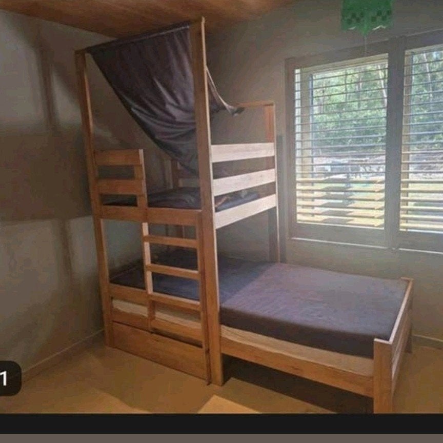 Gratis stapelbed met speelhuisje en opbergruimte, Ophalen, Gebruikt, 90 cm, Eenpersoons