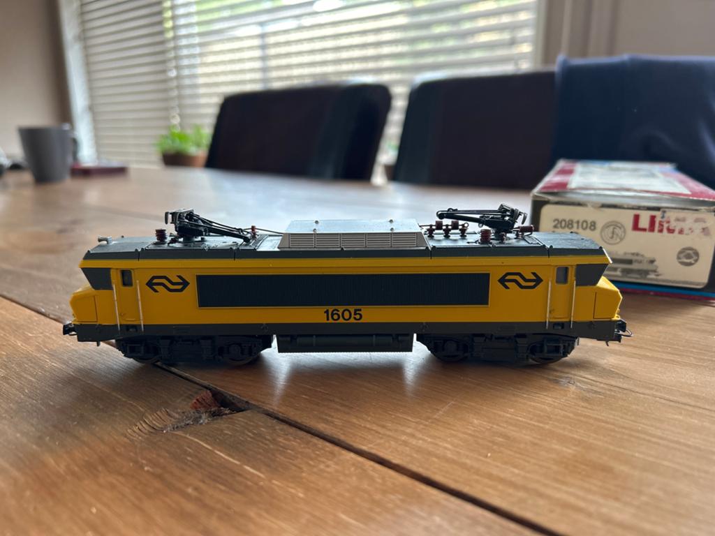Lima NS Locomotief 1605 - Geel/Grijs ho, Overige merken, Ophalen of Verzenden, Zo goed als nieuw, Analoog