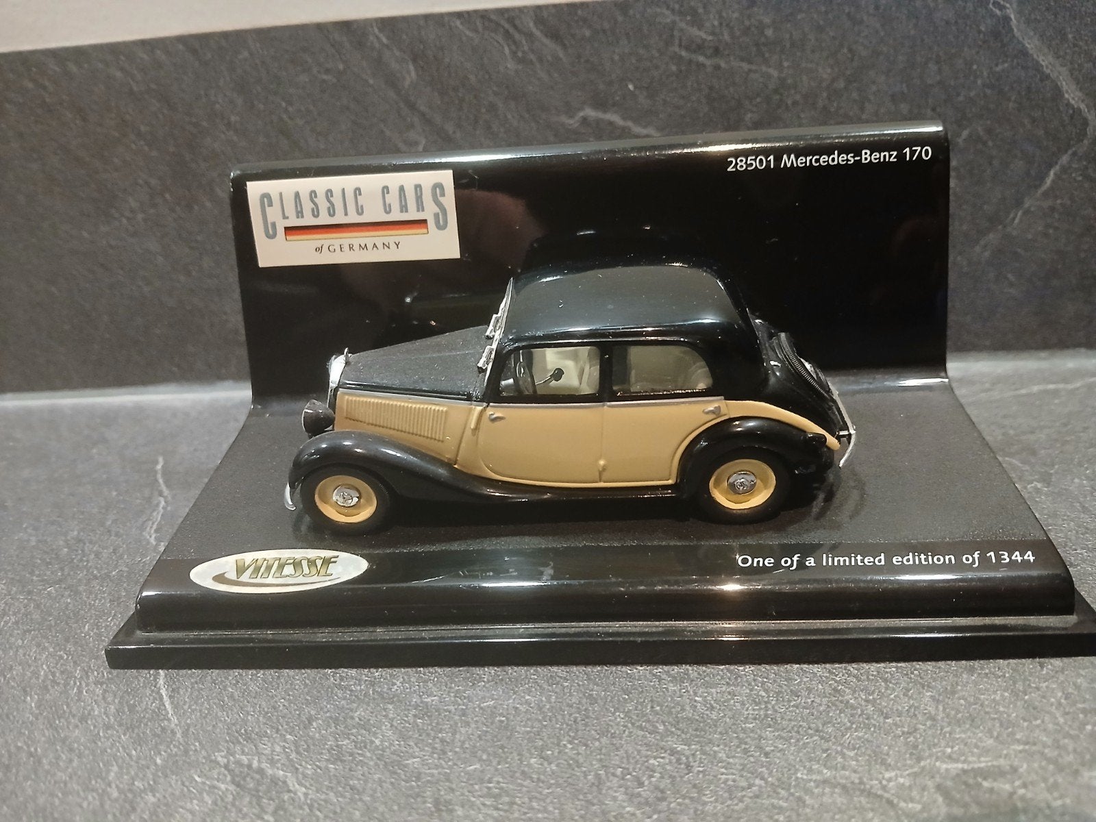 Mercedes Benz 170 Limited Edition, Hobby en Vrije tijd, Modelauto's | 1:24, Ophalen of Verzenden, Zo goed als nieuw, Bburago