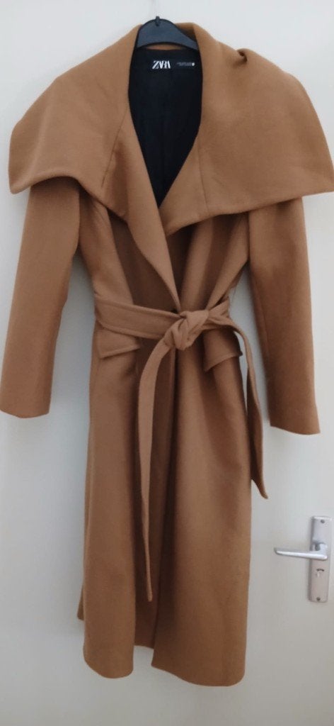 wollen jas van Zara in een warme camel kleur., Maat 38/40 (M), Bruin, Zara, Ophalen of Verzenden