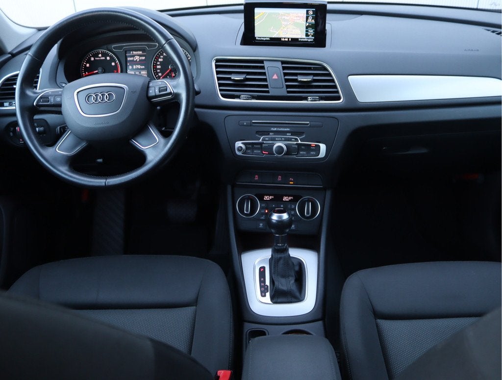 Audi Q3 1.4 TFSI CoD Advance | S-line | Trekhaak | Navigatie, 12 maanden, 4 cilinders, Zwart, Origineel Nederlands