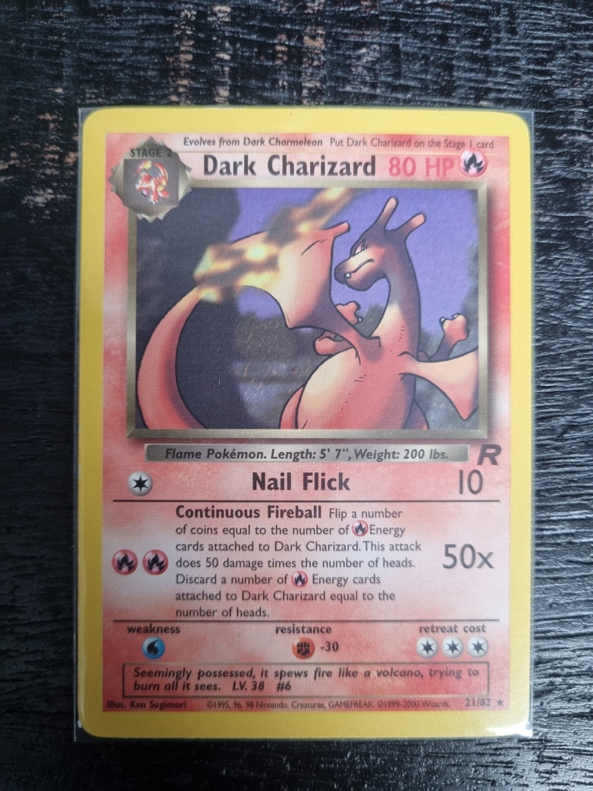 Dark charizard 21/82 team rocket , rare * € 100, Hobby en Vrije tijd, Verzamelkaartspellen | Pokémon, Ophalen of Verzenden, Zo goed als nieuw