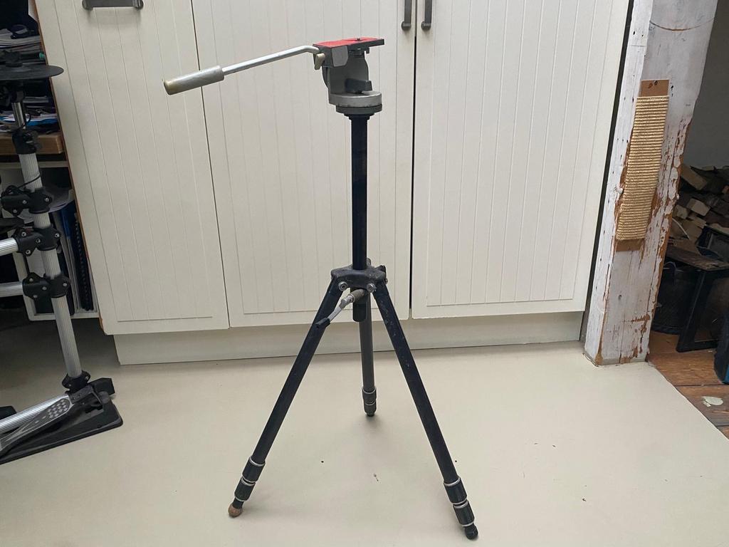 Schiansky KINO-NEIGER 430 Driepoot Statief, Gebruikt, 150 tot 175 cm, Met balhoofd, Ophalen of Verzenden