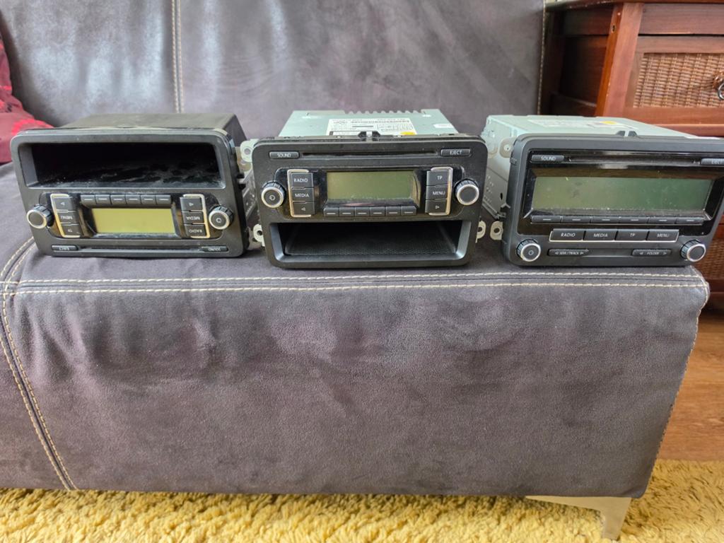 Partij VW Radio’s (3 stuks) – RCD 210 & RCD 310 – onderdelen, Auto diversen, Autoradio's, Ophalen of Verzenden