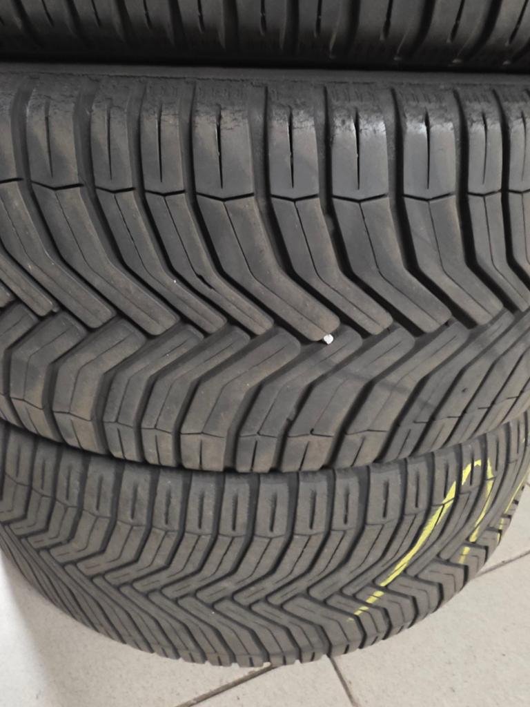 Michelin CrossClimate 215/50 R17 95W All-Season Banden, Auto-onderdelen, Banden en Velgen, Ophalen, 17 inch, All Season, Band(en)