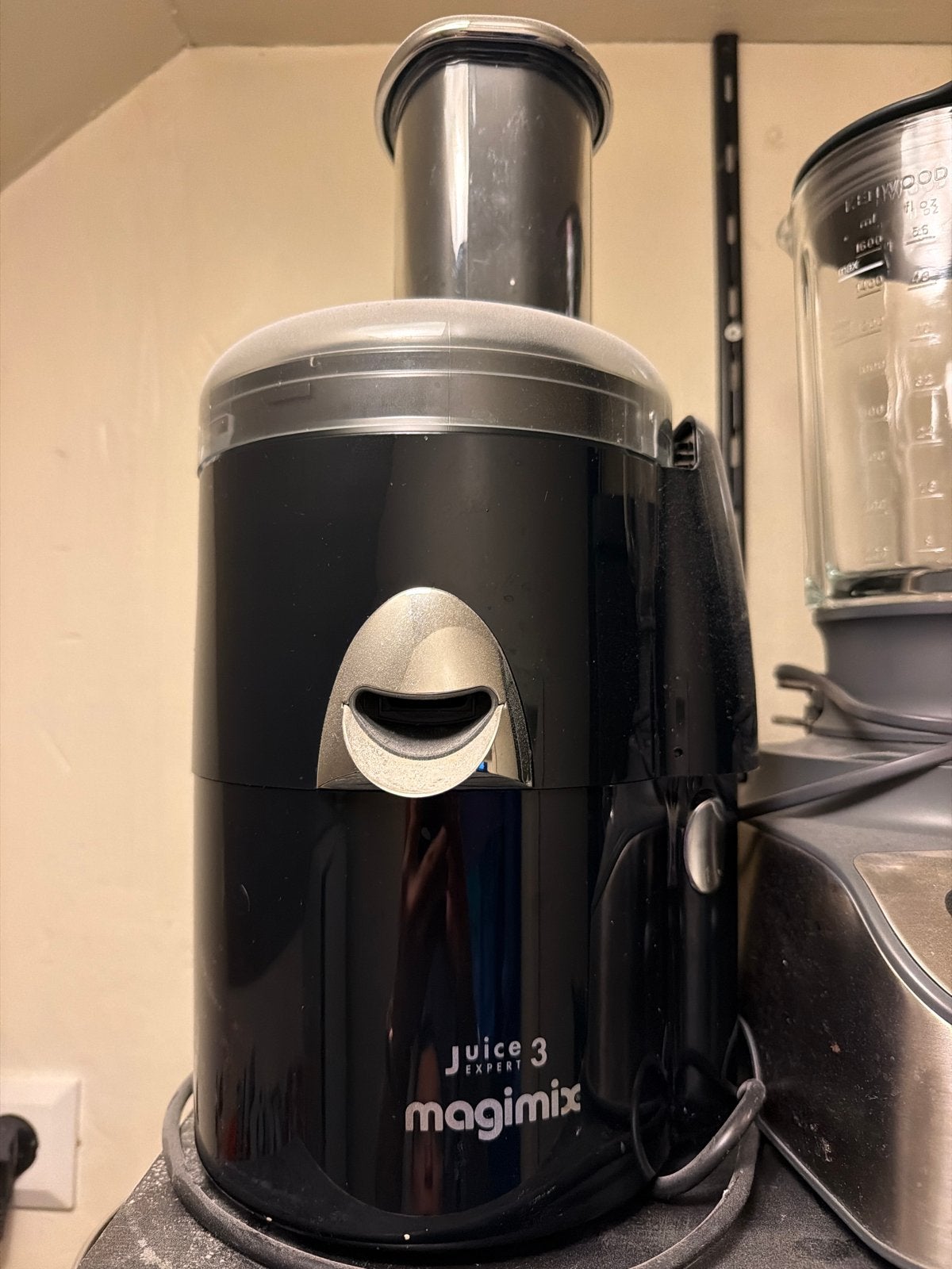 Magimix Juice Expert 3 Juicer - Zwart, Ophalen, 1 tot 2 liter, 2 snelheden, Zo goed als nieuw