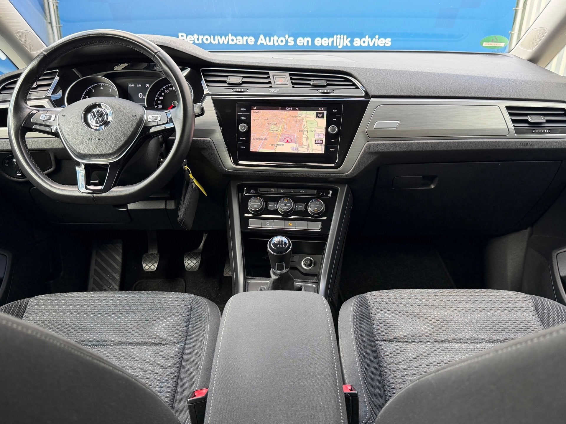 Volkswagen Touran 1.2 TSI Comfortline|2e Eigenaar|Trekhaak|C, Voorwielaandrijving, Dealer onderhouden, Stof, Gebruikt