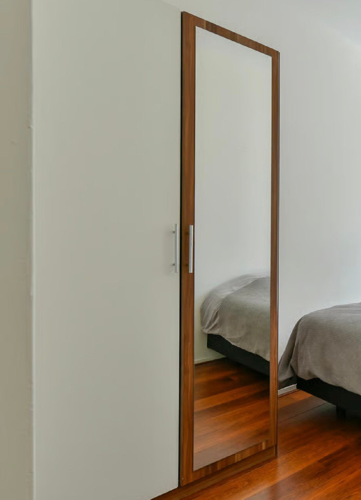 Kast met spiegeldeur, Huis en Inrichting, Ophalen, 200 cm of meer, Zo goed als nieuw, Rechthoekig
