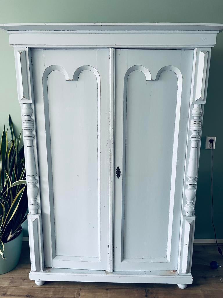 Mooie Licht blauwe (brocante) kast, Ophalen, Gebruikt