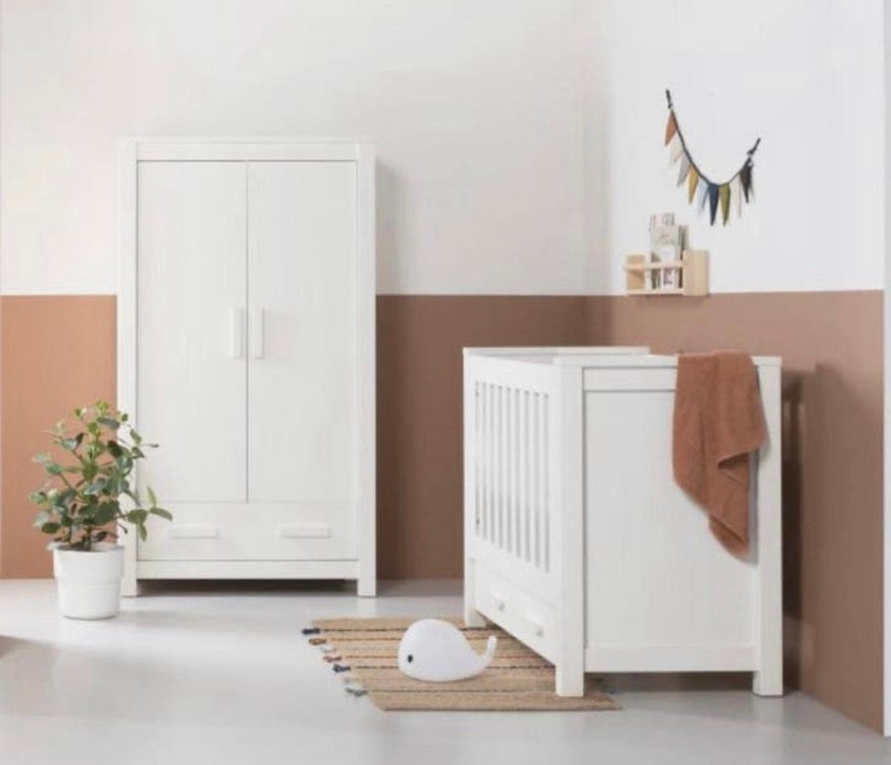Complete babykamer wit van Europe baby, Ophalen, Zo goed als nieuw, Jongetje of Meisje