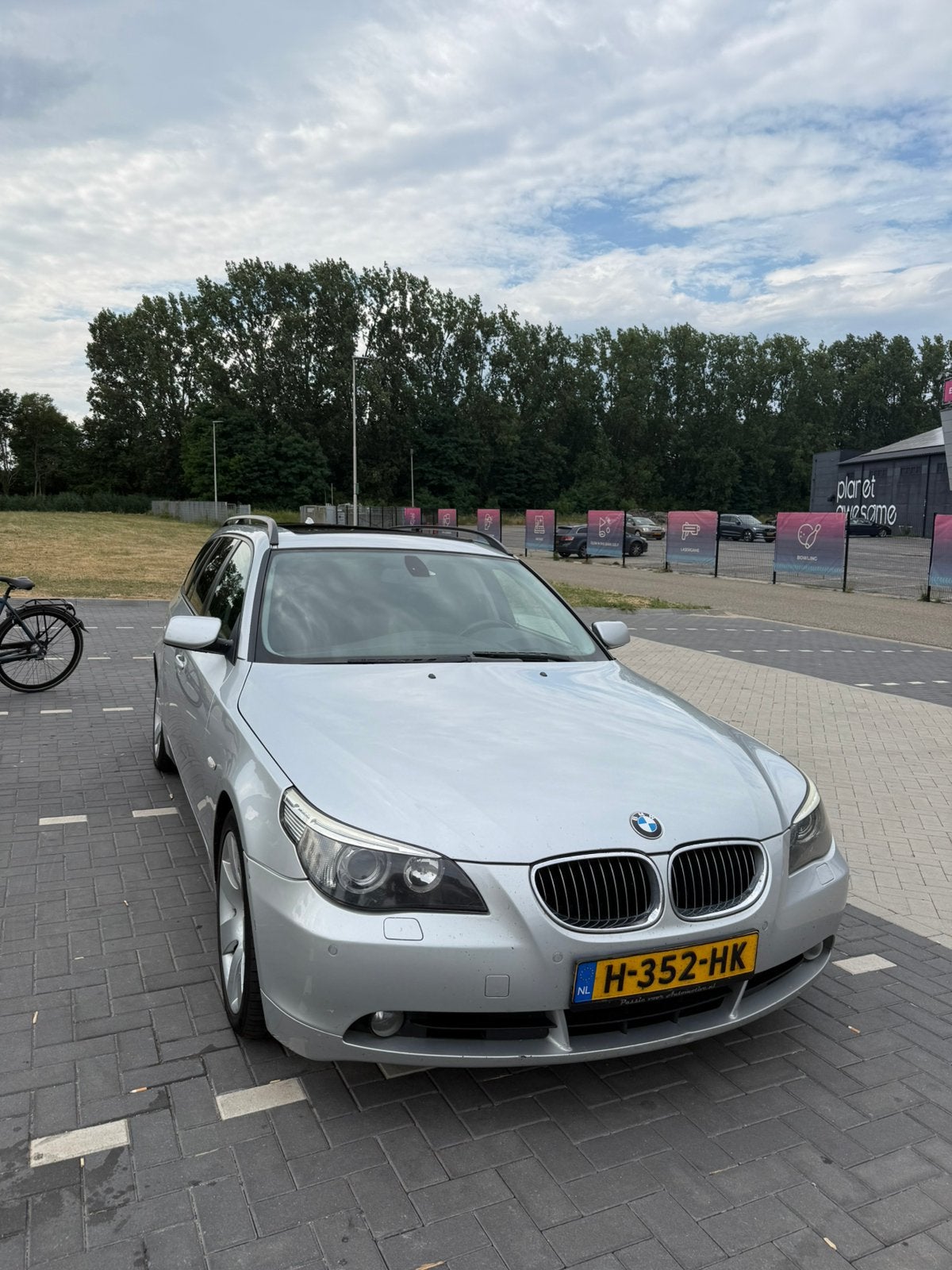 BMW 5-Serie 530d Touring VOL OPTIE, Achterwielaandrijving, Zwart, 2000 kg, Leder