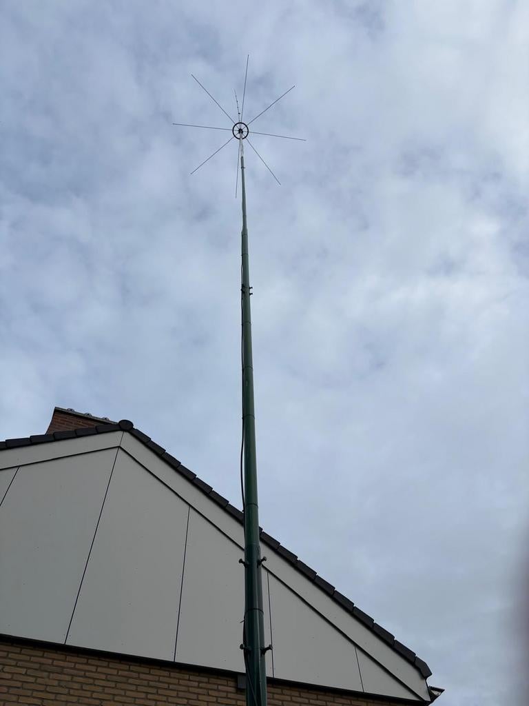 Zendmast zoe beschrijving, Ophalen of Verzenden, Antenne