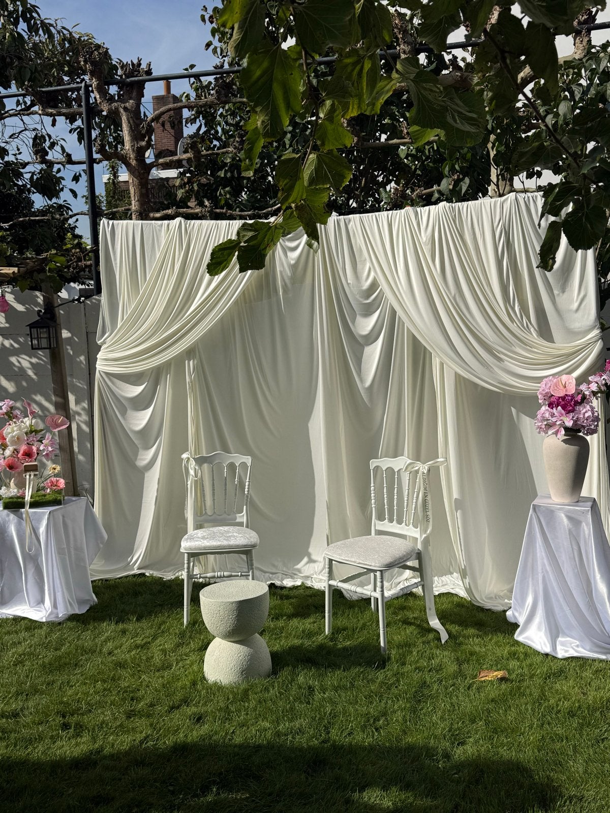 6x Beige Gordijnen voor Backdrop - Feestdecoratie, Beige, Ophalen of Verzenden, Gordijn, Lichtdoorlatend