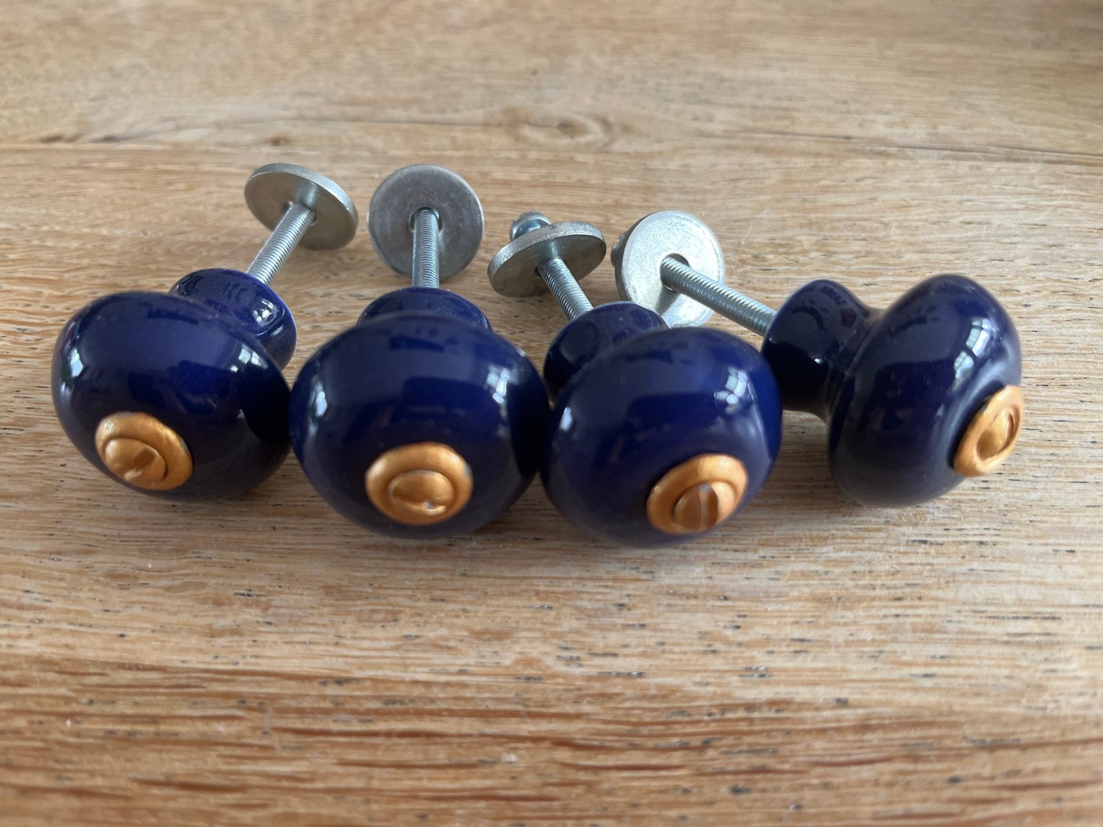 Paarse keramische kastknoppen met gouden accenten (3 cm), Ophalen of Verzenden, Gebruikt