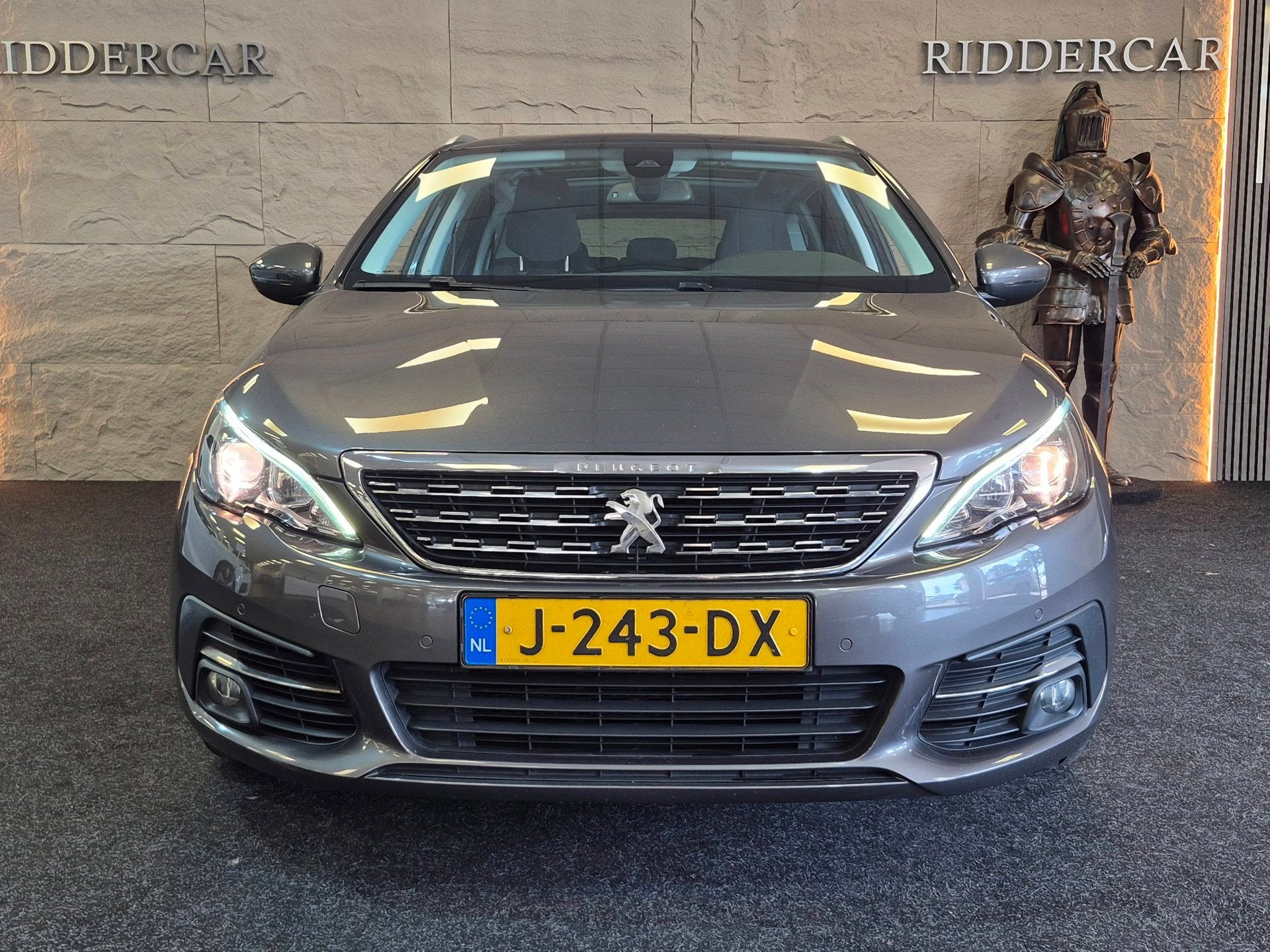 Peugeot 308 SW 1.2 PureTech Blue Lease Premium|PANO|AIRCO|AP, Voorwielaandrijving, Gebruikt, Euro 6, 1199 cc