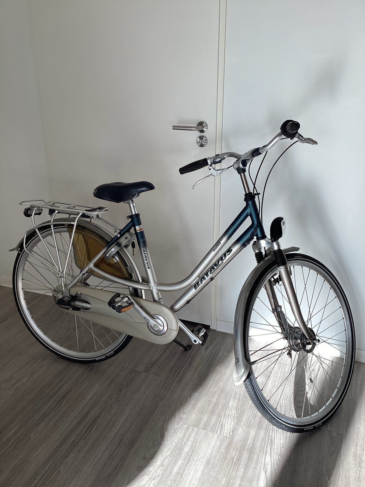 Batavus damesfiets 28 inch 48 cm frame - Zo goed als nieuw, Fietsen en Brommers, Ophalen, 47 tot 50 cm, Versnellingen, Batavus