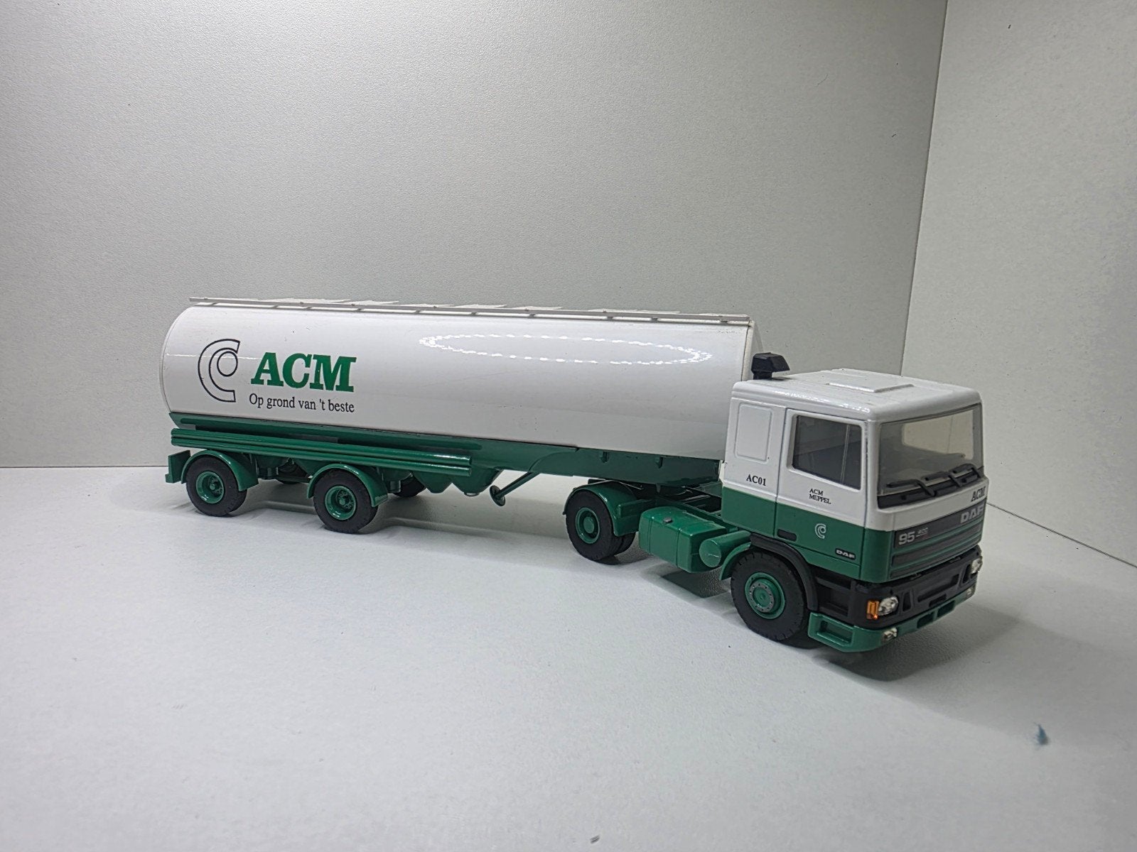 daf 95 acm bulktrailer, Hobby en Vrije tijd, Ophalen of Verzenden, Zo goed als nieuw, Bus of Vrachtwagen, Lion Toys