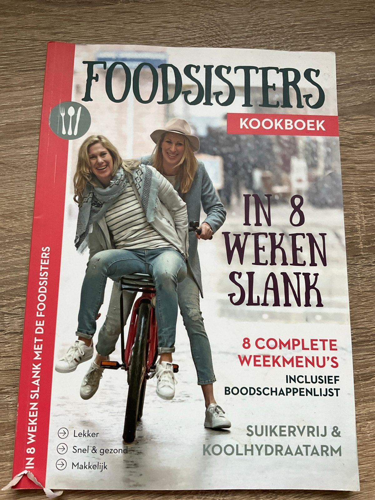 FoodSisters Kookboek: In 8 Weken Slank - Suikervrij & Koolhy, Ophalen of Verzenden, Zo goed als nieuw, Gezond koken