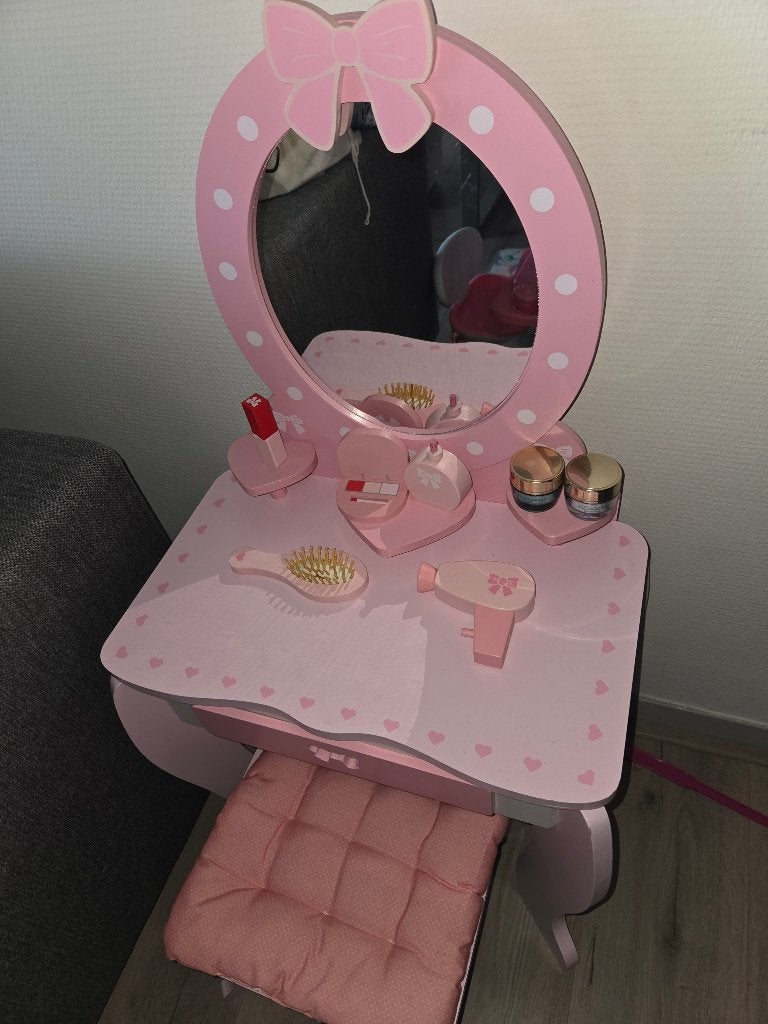 Kaptafel kind, Ophalen, Zo goed als nieuw, Meubelstuk of Keukentje