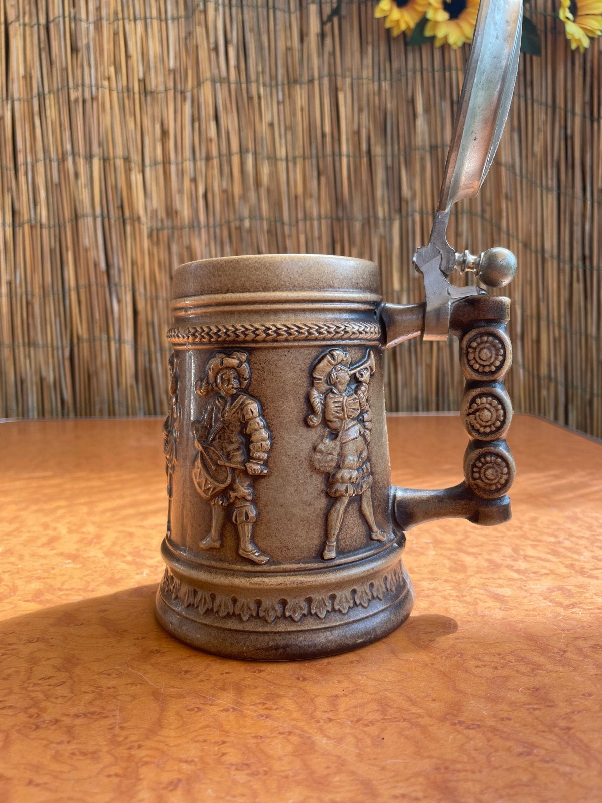 Vintage Gerz Bierpul met Reliëf en Metalen Deksel, Antiek en Kunst, Antiek | Keramiek en Aardewerk, Ophalen of Verzenden