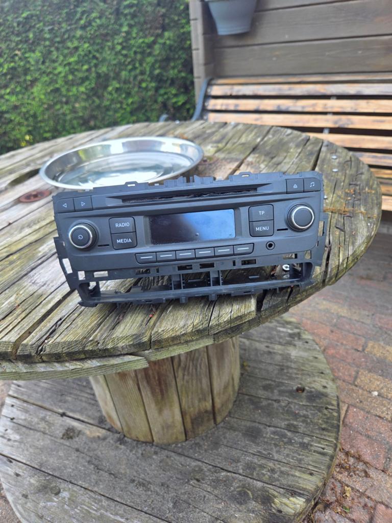 Autoradio Seat Ibiza 6J, Auto diversen, Ophalen of Verzenden, Gebruikt