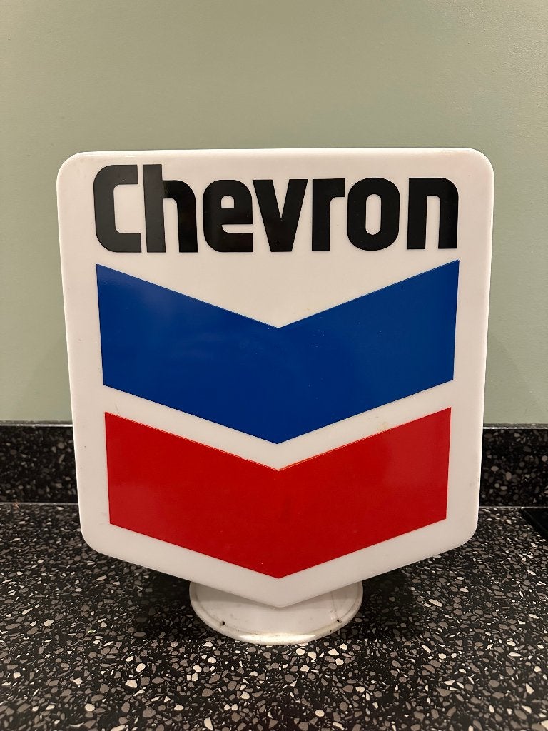Originele CHEVRON globe benzine pomp. Benzinepomp globe., Ophalen of Verzenden, Gebruikt, Gebruiksvoorwerp