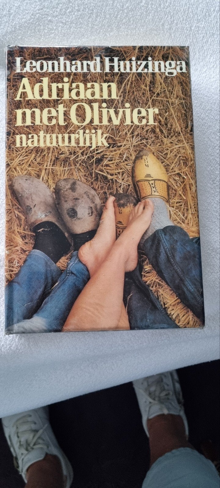 Adriaan met Olivier natuurlijk van Leonhard Huizinga, Ophalen of Verzenden, Noord-Brabant