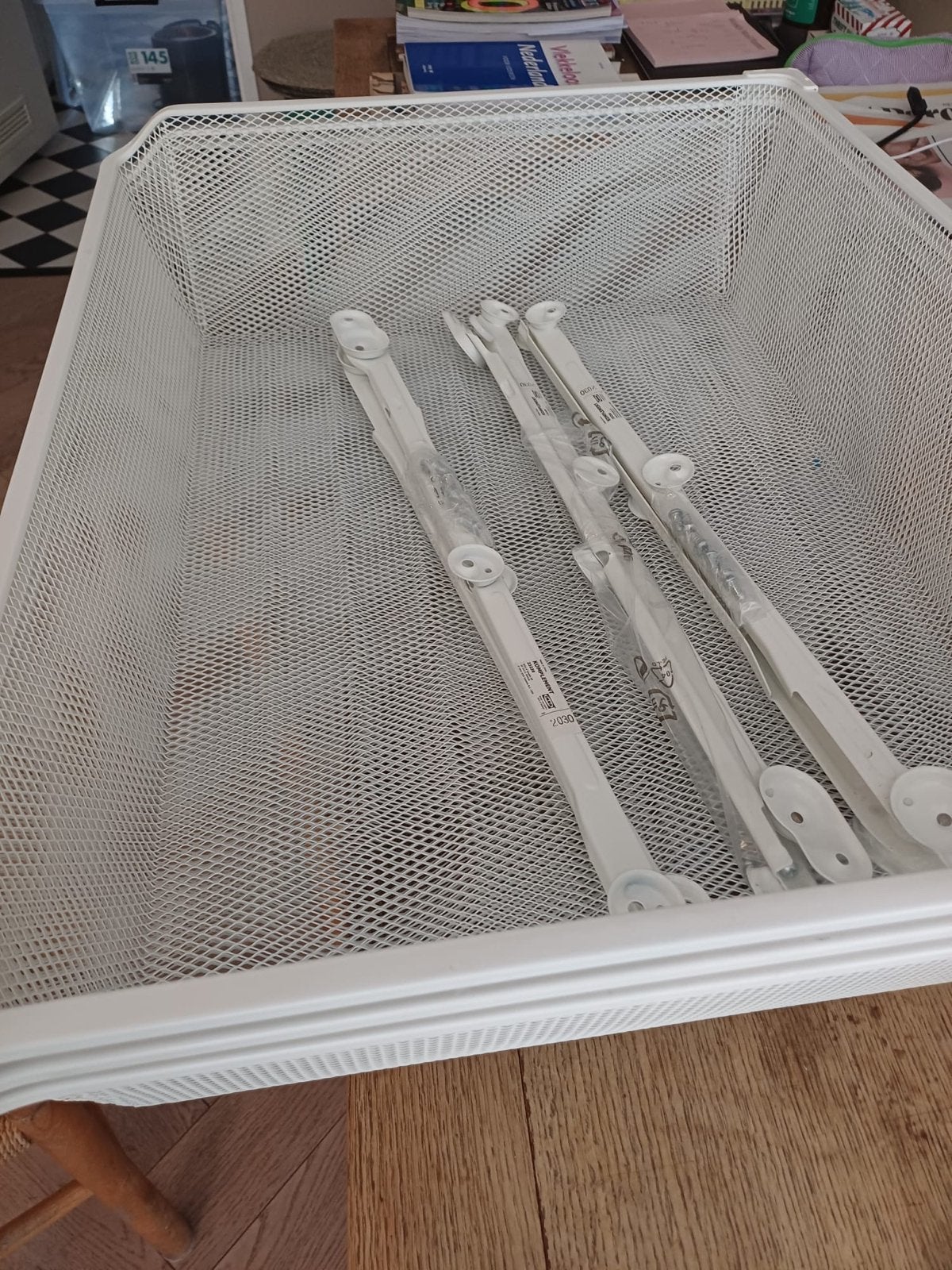 IKEA Komplement Uittrekbare mand met rails (wit), Ophalen, 50 tot 100 cm, Zo goed als nieuw, Minder dan 100 cm